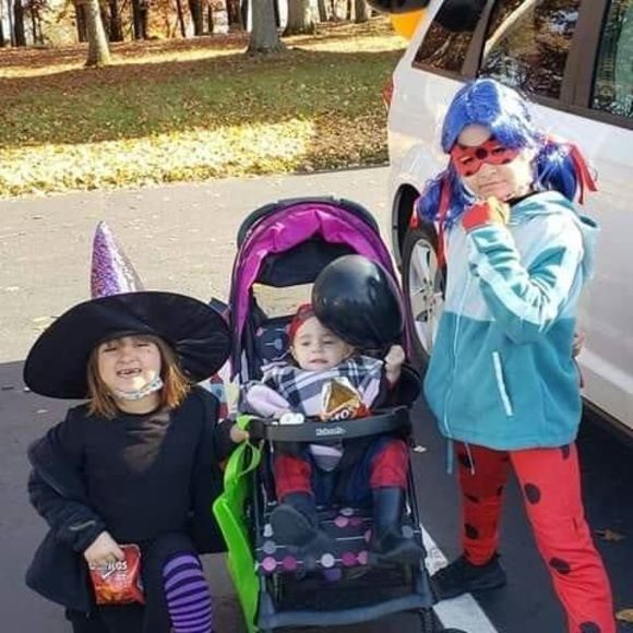 Profile Picture of Chelsie Sotirakis (@csotirakis) on Poshmark