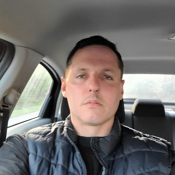 Profile Picture of Brian Lynagh (@bjlynagh) on Poshmark