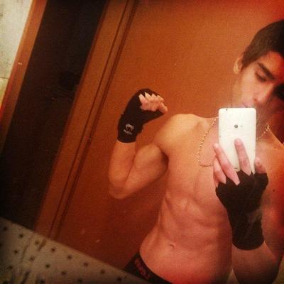 Profile Picture of Zecchi Paul Mathieu (@BlackLightsfull) on Twitter