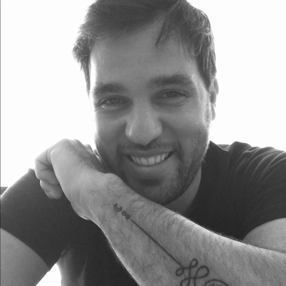 Profile Picture of Rodrigo Rodrigues (@caferacer77) on Poshmark