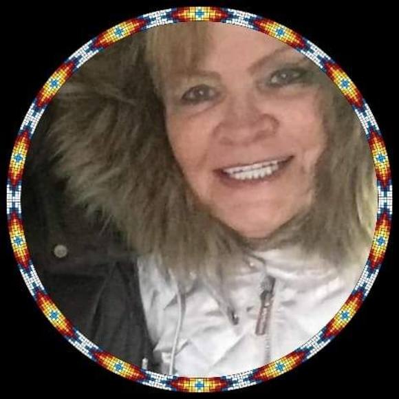 Carolene Archuleta - Poshmark Profile Picture of Carolene Archuleta (@carolene_a) on Poshmark