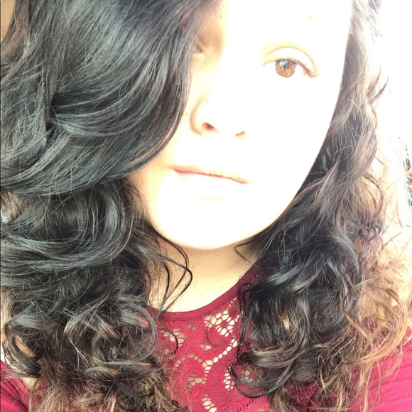 Profile Picture of Monica Andrews (@monicaandrews97) on Poshmark