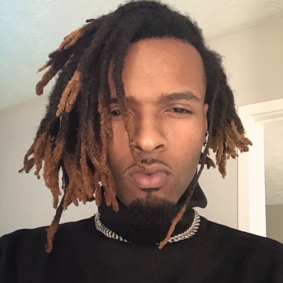Profile Picture of Derek Ellington (@yunglito3000) on Poshmark