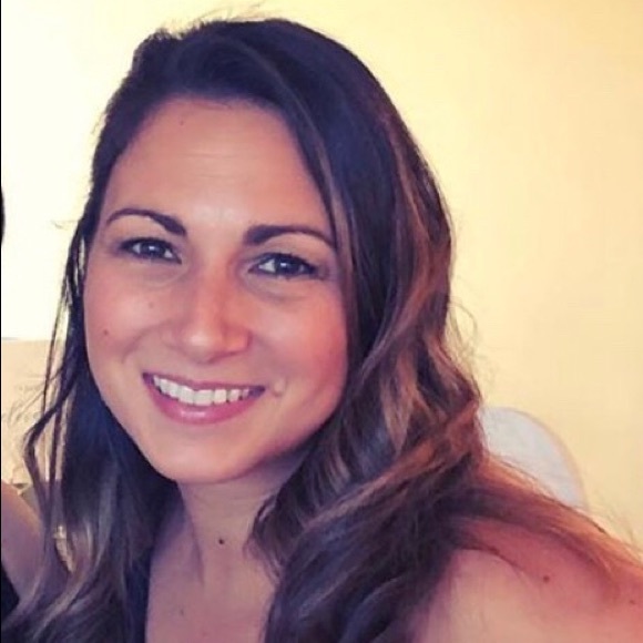 Profile Picture of Christin Okeefe (@cmao215) on Poshmark