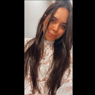 Profile Picture of Catherine Peña (@Cathyycakess) on Twitter