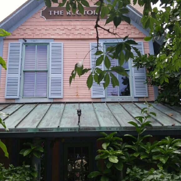 Profile Picture of Cicely Holcomb (@redqueen78) on Poshmark