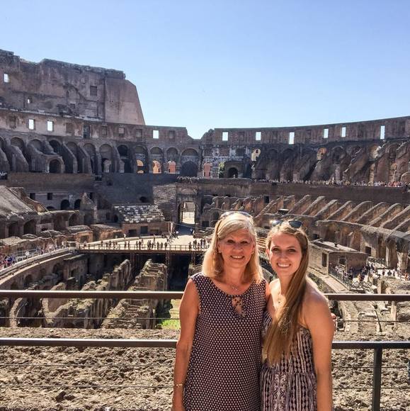 Profile Picture of Janet Driscoll (@jbd262) on Poshmark