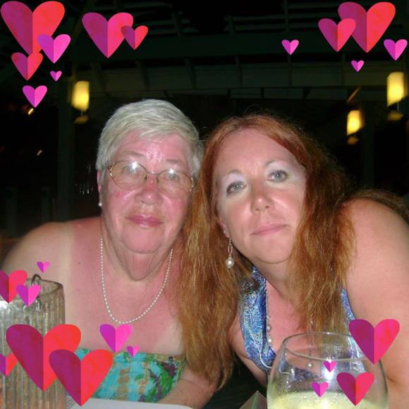 Profile Picture of Paula Van tassell (@plvt) on Poshmark