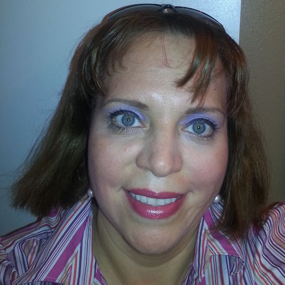 Profile Picture of Crissy Kalifa (@hapday71) on Poshmark