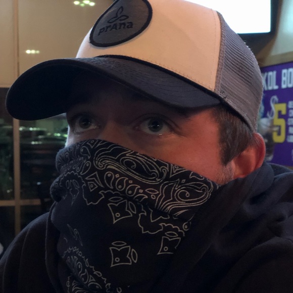 Profile Picture of Jacob Hanson (@jchburton) on Poshmark