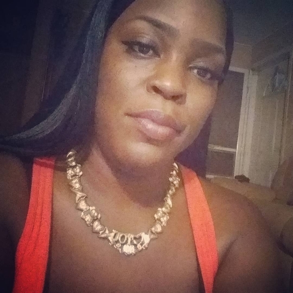 Profile Picture of Tater Sinex (@tater85) on Poshmark