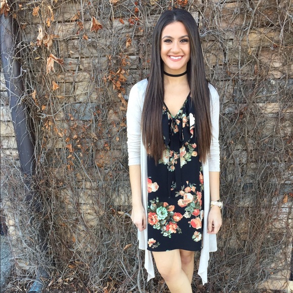 Profile Picture of Adrina Guven (@adrinaguven) on Poshmark