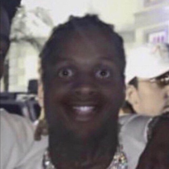 Profile Picture of Devin Cartwright (@devincartw) on Poshmark