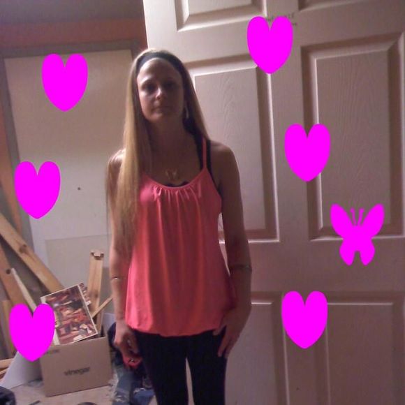 Profile Picture of Amanda Piotrowski (@amandoo23) on Poshmark