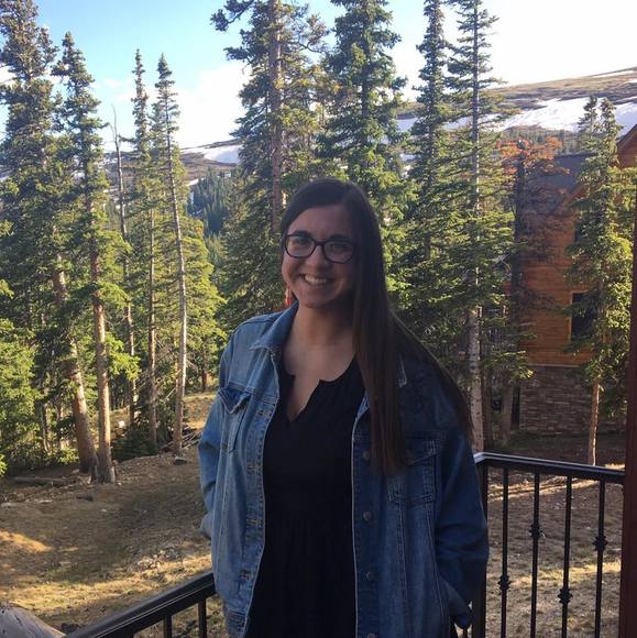 Profile Picture of Jacinta Bergkamp (@jbergkamp) on Poshmark