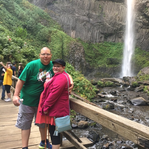 Profile Picture of Genevieve Zyla (@zylag38) on Poshmark