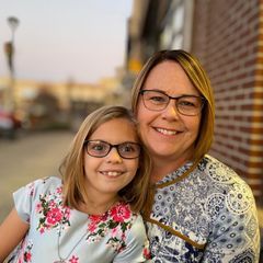 Profile Picture of karathomashazlett (@karathomashazlett) on Tiktok