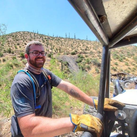 Profile Picture of Luke Laughlin (@lukelaughlin199) on Poshmark