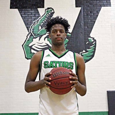 Profile Picture of ...loading (@DevanKiner) on Twitter