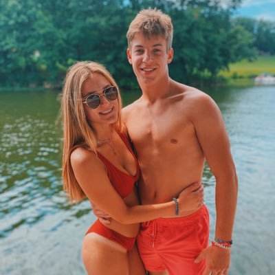 Profile Picture of Piper Marie Hill (@PiperMarieHill1) on Twitter