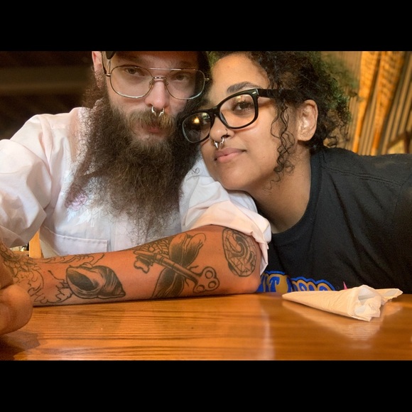 Matthew Lenarz - Poshmark Profile Picture of Matthew Lenarz (@matthewlenarz) on Poshmark