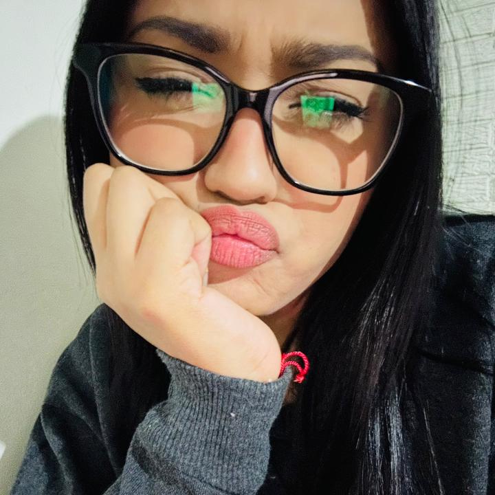 Profile Picture of Crisia Gallardo (@crisiagallardo) on Tiktok