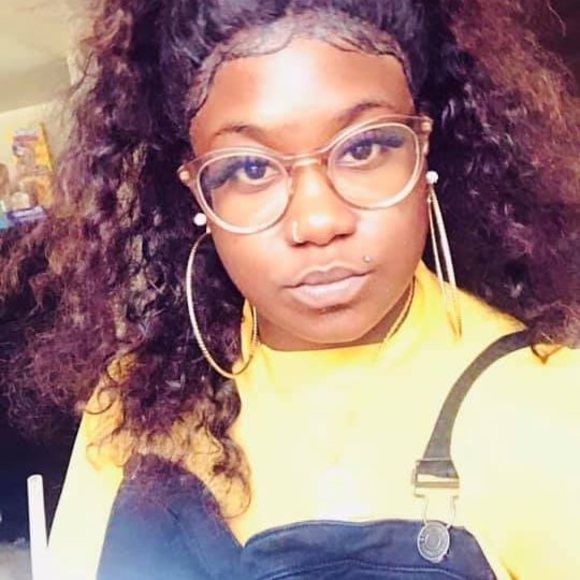 Profile Picture of Keia Jones (@keiajones) on Poshmark