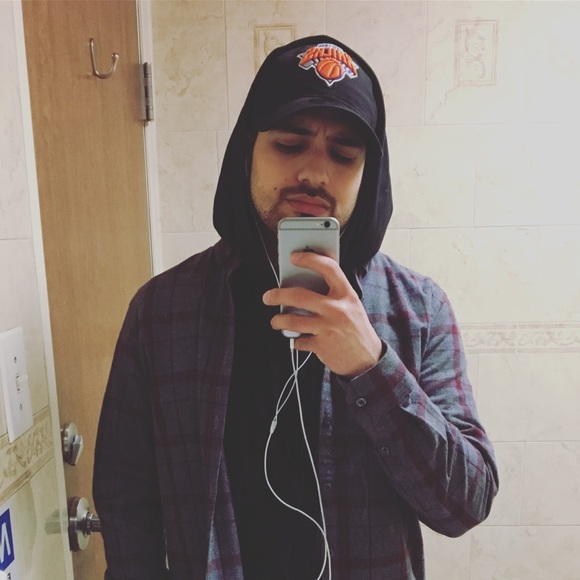 Profile Picture of Janior Machado (@janiormachado) on Poshmark