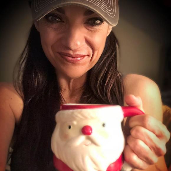 Julienne Rose - Poshmark Profile Picture of Julienne Rose (@rjulienne) on Poshmark