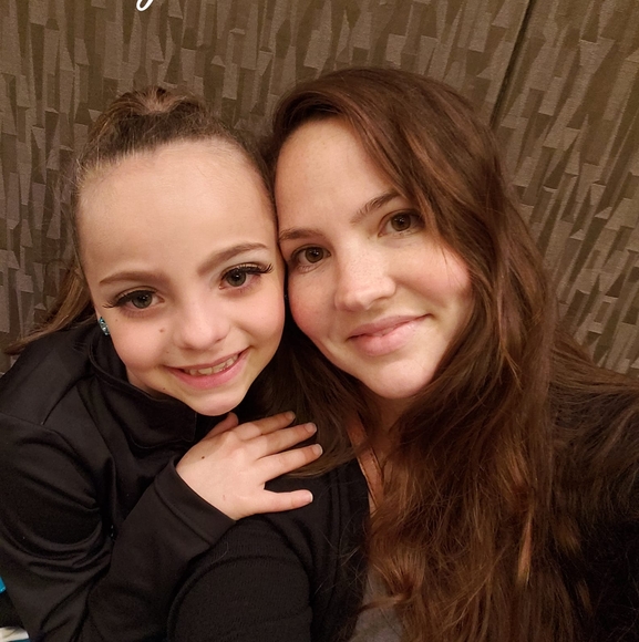 Profile Picture of Alivea Henmueller (@alivealawson11) on Poshmark