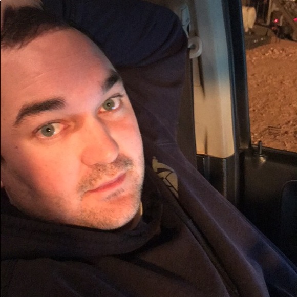 Profile Picture of Adam Roper (@aroper32) on Poshmark