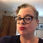 Profile Picture of Lisa Shields (@lisaschmeesa) on Instagram