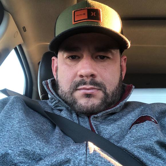 Profile Picture of Dorian alberto Duran (@143962) on Poshmark