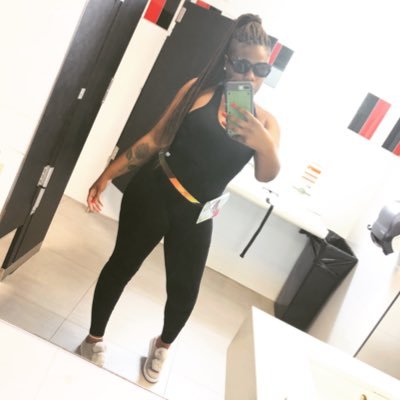 Profile Picture of TIA.❤ (@_AmoreRAE_) on Twitter