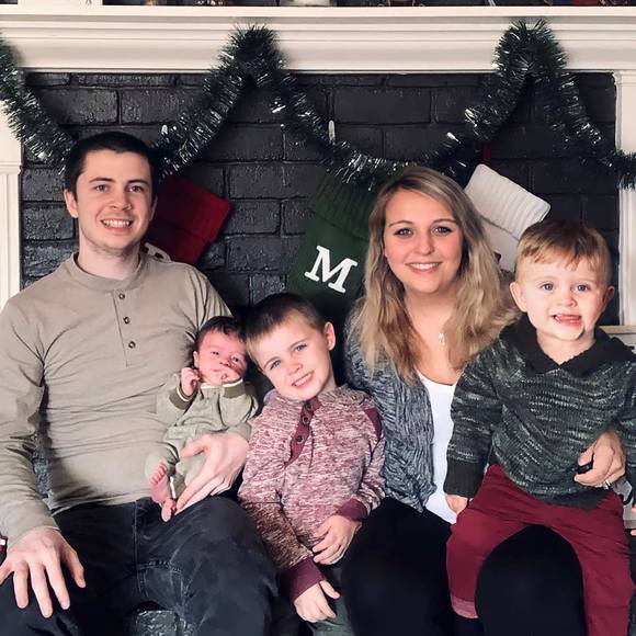 Profile Picture of Natalie Holemo (@natalieeholemo) on Poshmark