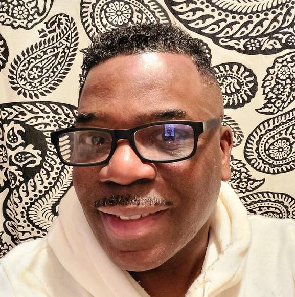 Profile Picture of Christopher Wright (@cwright6617) on Poshmark