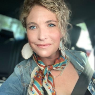 Profile Picture of Erin Griffith (@MrsGriffith3) on Twitter