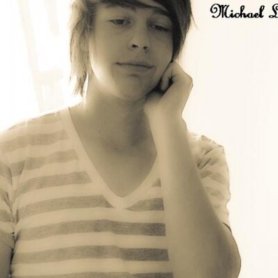 Profile Picture of Mike Lemieux (@SoarTheSkyline) on Twitter