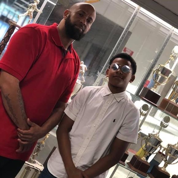 Profile Picture of Brian Gordon (@briangordon47) on Poshmark