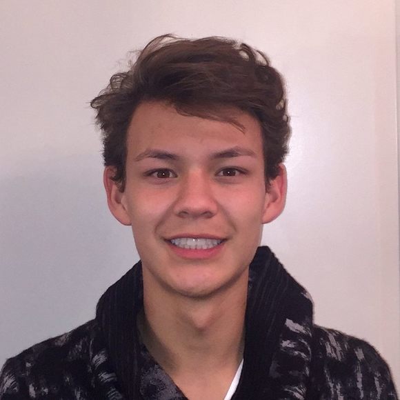 Wallace Ward - Poshmark Profile Picture of Wallace Ward (@torly217) on Poshmark