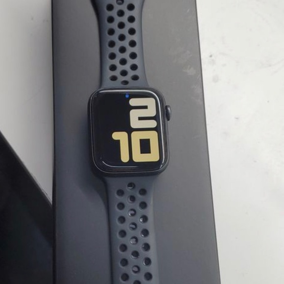 Profile Picture of Muhammad Sufyan (@zzzid) on Poshmark