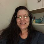 Profile Picture of Laurie (@vintagebuttons63) on Instagram
