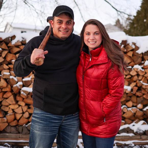 Profile Picture of Katie Dneaster (@katie_md) on Poshmark