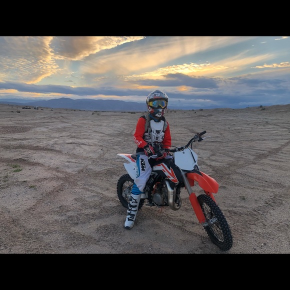 Profile Picture of Tony Gastelum (@tonygastelum170) on Poshmark