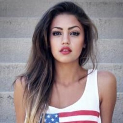 Profile Picture of Elisa Styles (@leila_sty) on Twitter