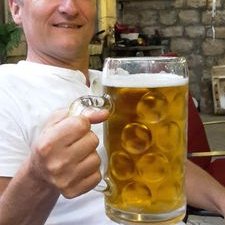 Profile Picture of Graham Warwick (@GCWScienceGuy) on Twitter