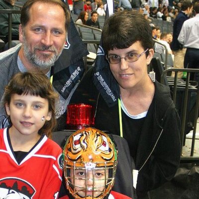 Profile Picture of Danielle Bennett (Brady) (@BUGandPNUTSMOM) on Twitter