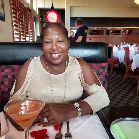 Profile Picture of Trina Best (@bestkat) on Poshmark