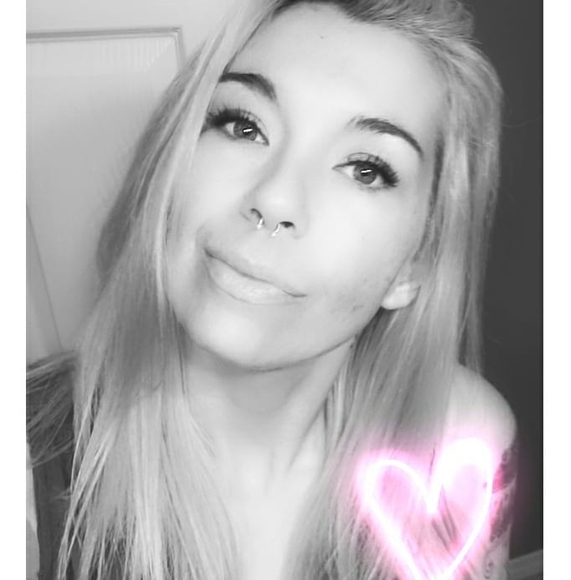 Profile Picture of Kymmie Sibole-flateau (@flateaukym) on Poshmark