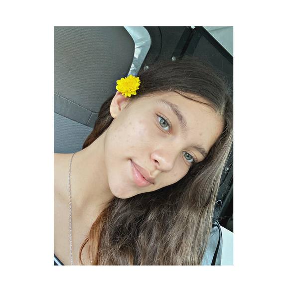 Profile Picture of Angelina Almendarez (@angelinaalme270) on Poshmark